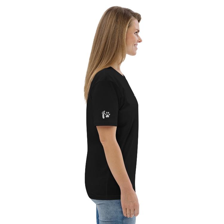 Organic t-shirt with #MeatlessForAMonth and unity symbol on sleeve, eco-friendly